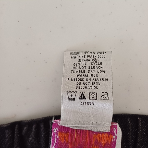 NWT Quacker Factory Stretch Pearl Embellished 5 Pocket Boot Cut Jeans A13676 - Picture 5 of 6